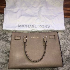 Michael Kors tote